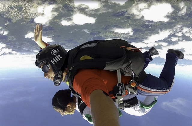 Pide tu foto mientras caes